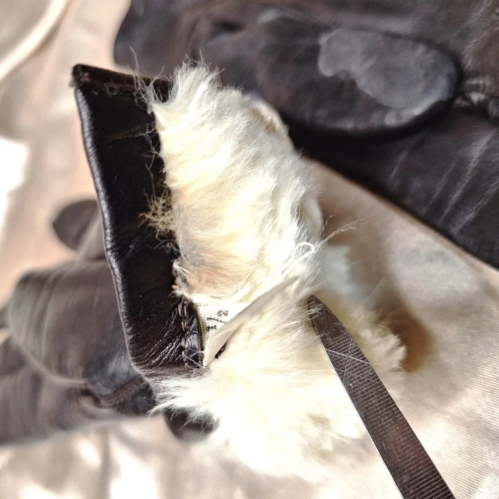 Warm Women's Black Leather Gloves with faux fur lining size 6-1/2 Made in Italy‎